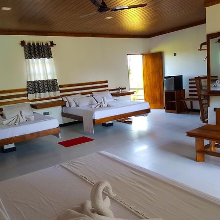 Eco Hotel Black & White - Anuradhapura Mihintale Ngoại thất bức ảnh